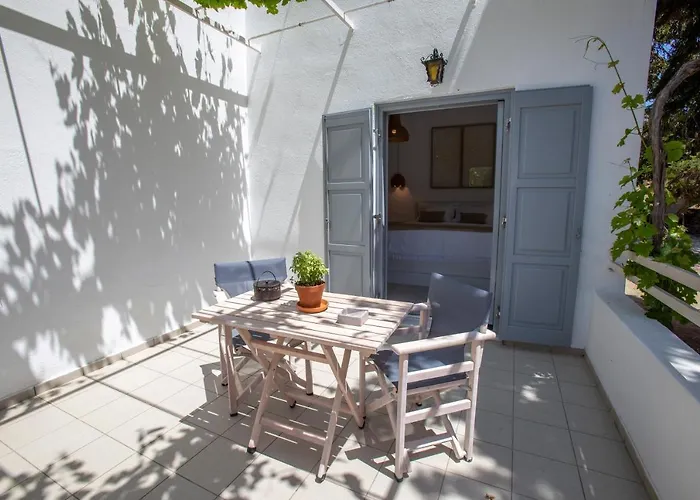Studio Lefkes Kea